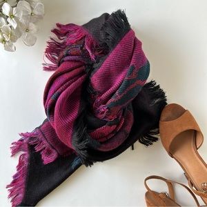 Womens Woven Knit Scarf